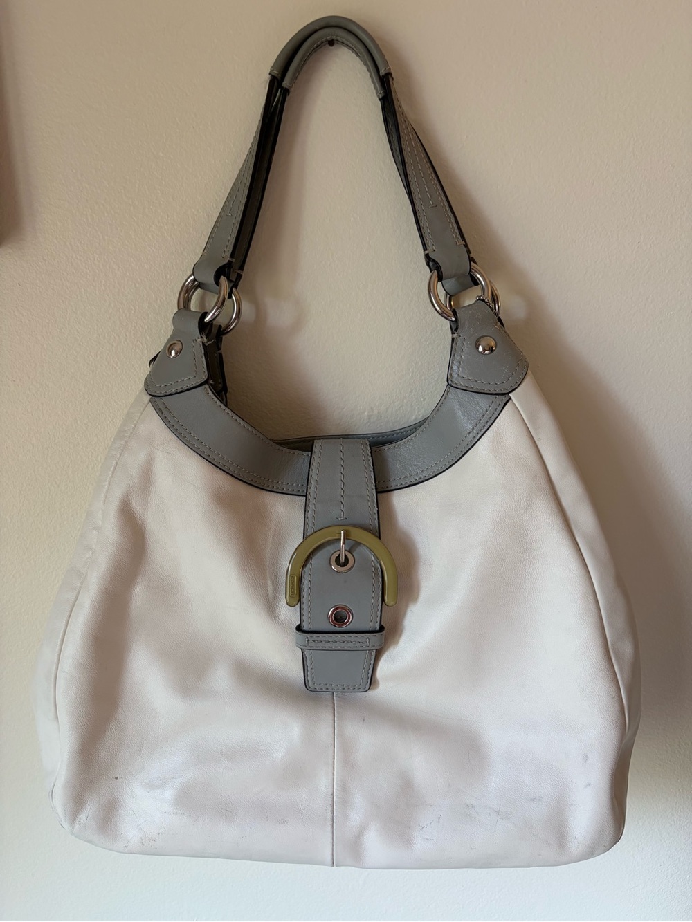 Vintage Y2K Coach SoHo Lynn Hobo Bag in White and Grey Leather!
